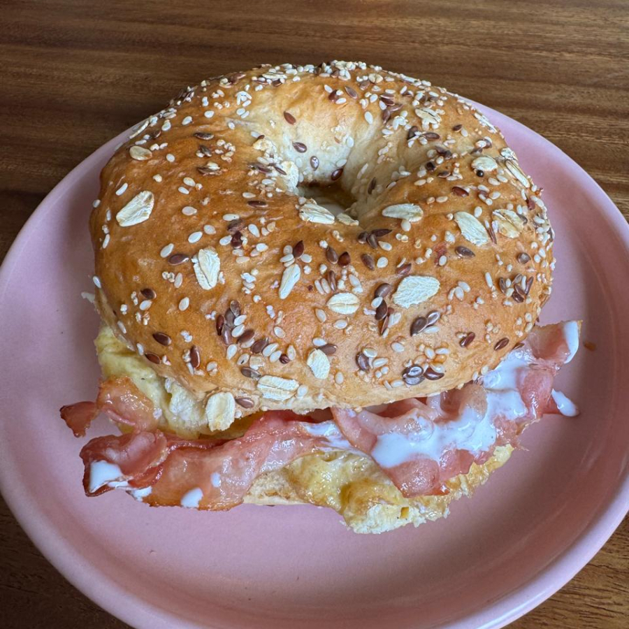 Bagel Huevito y Tocino