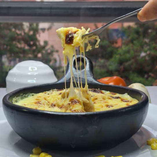 Maicitos Gratinados con Tocineta Crujiente