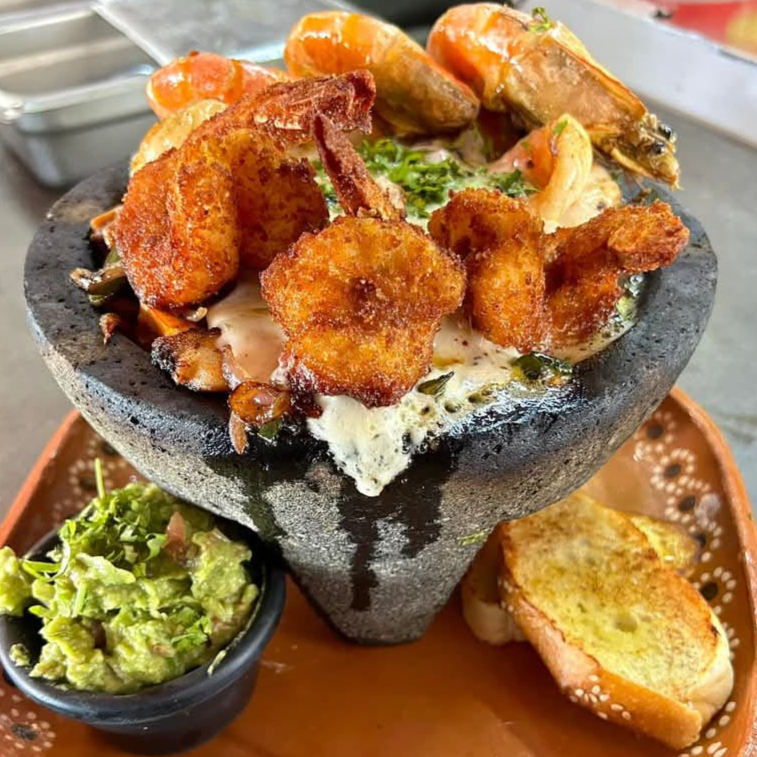 MOLCAJETE MAR Y TIERRA