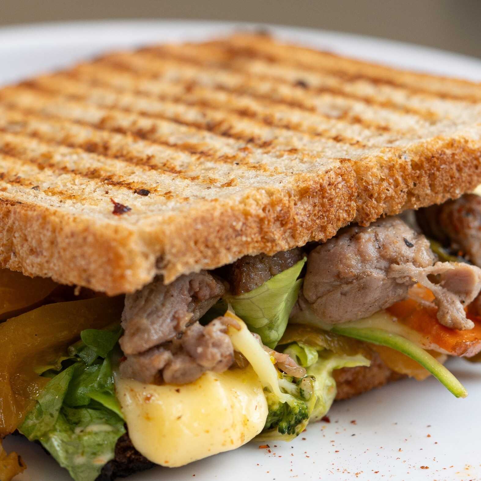 SANDWICH ARRACHERA