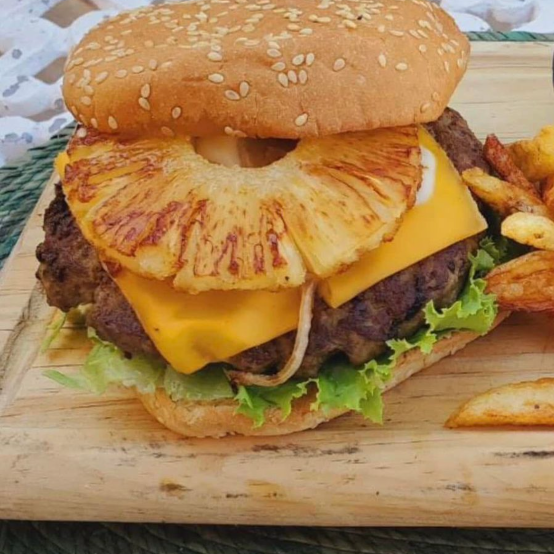 Hamburguesa Hawaiana