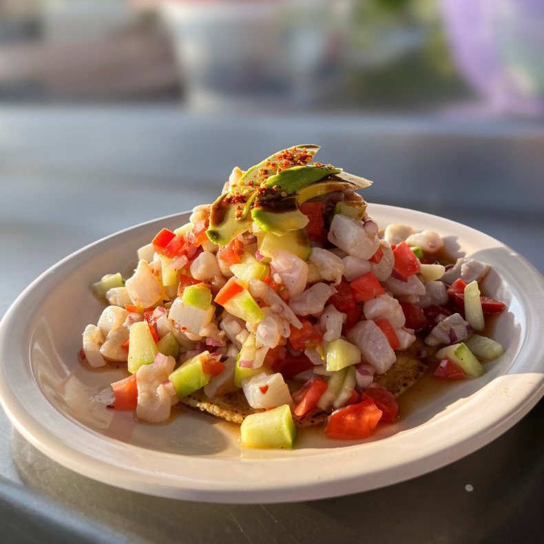 Tostada Ceviche Camaron crudo