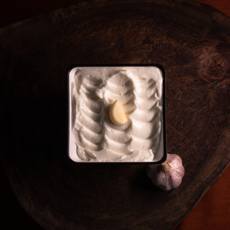 Nossa clássica pasta artesanal, cremosa e de sabor equilibrado. Preparada diariamente para garantir o frescor em cada pedido.