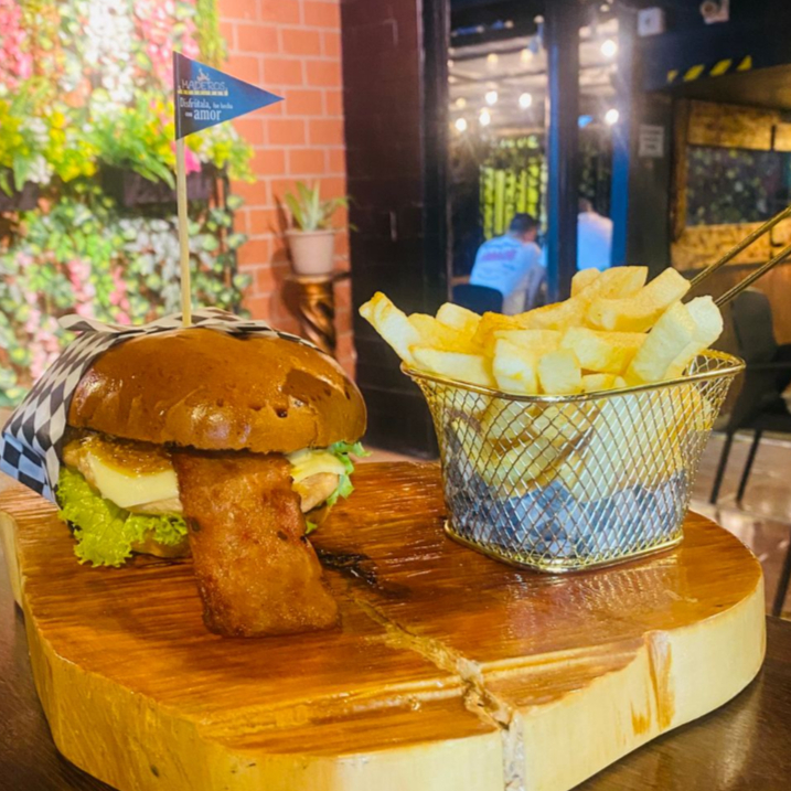 HAMBURGUESA CEDRO