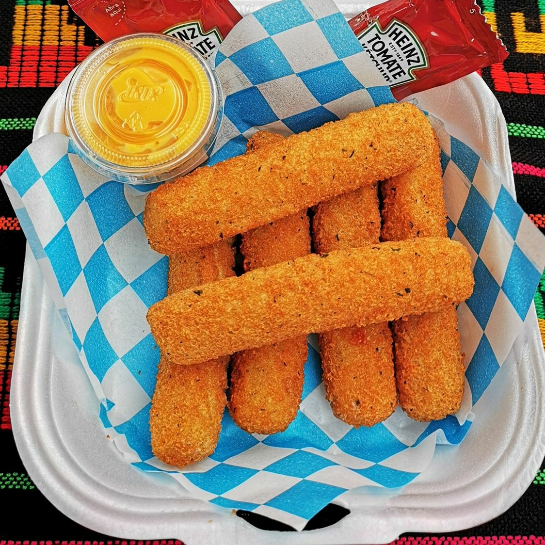 ORDEN DE 8 DEDOS DE QUESO