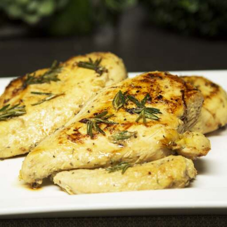 PECHUGA DE POLLO A LAS HIERBAS