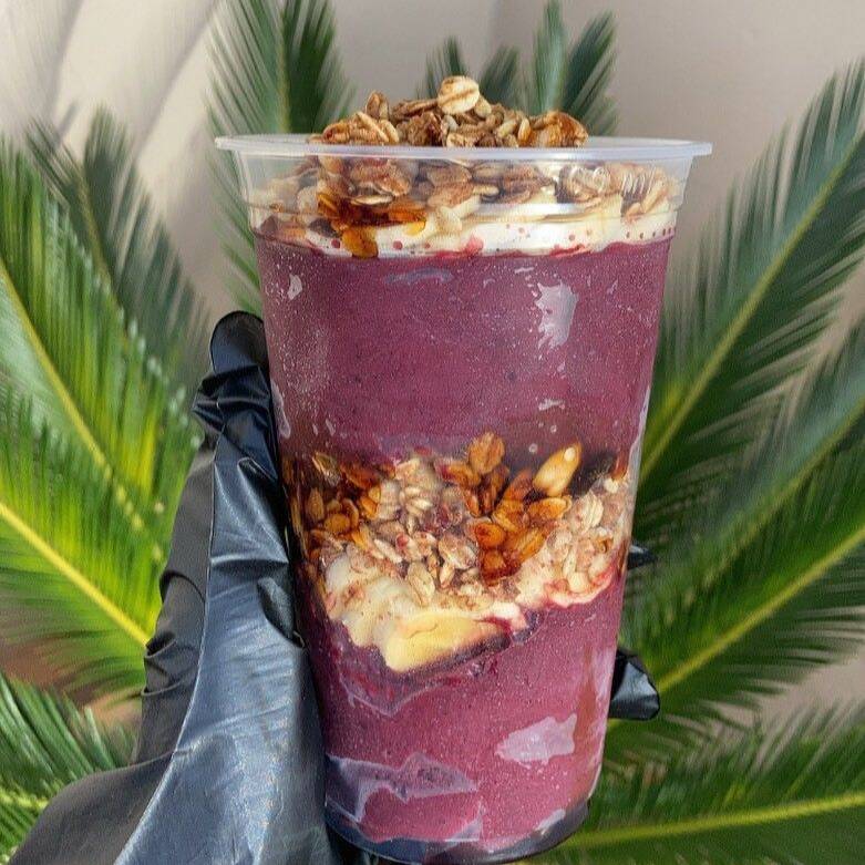 Granola, Leite em Pó e Leite Condensado. Beeem Recheado!