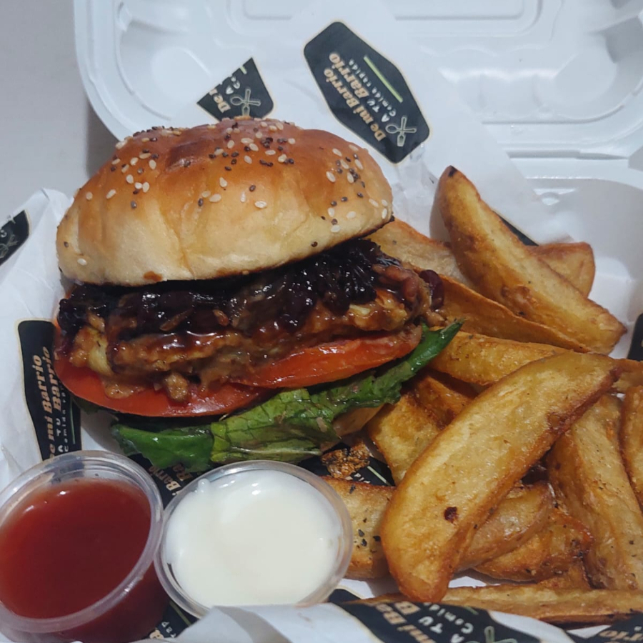 Hamburguesa con Salsa de Maní