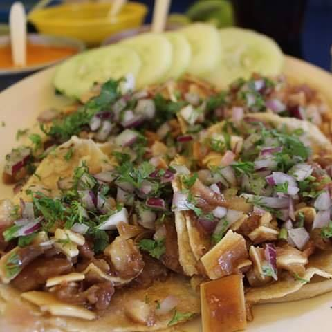Combo Pareja (10 Tacos + Consome)