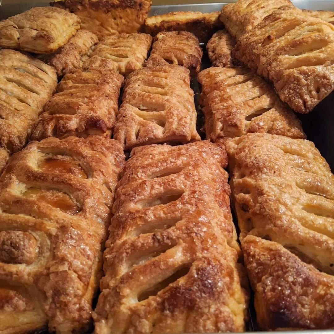 HOJALDRADO DULCE DE GUAYABA Y QUESO