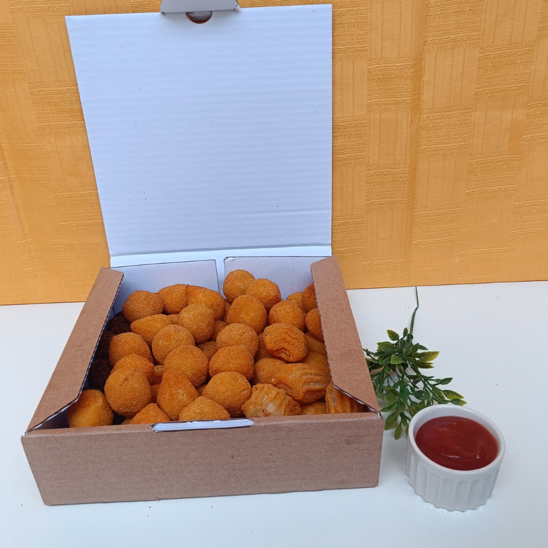 50 unidades dos deliciosos salgados Ritoni.