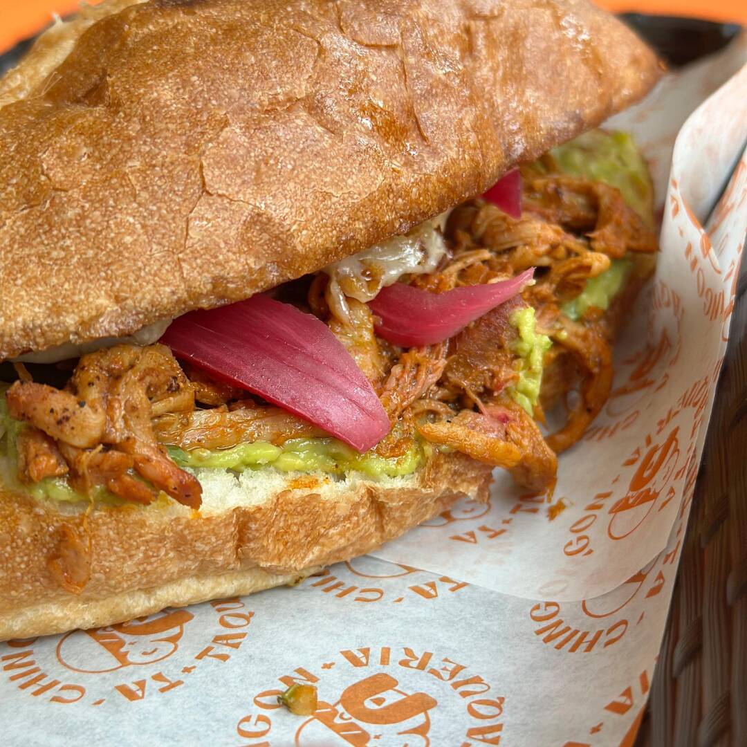 Torta de cochinita pibil