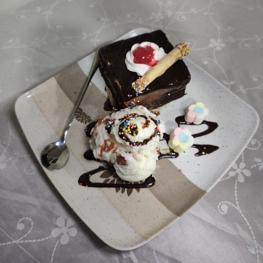 Fusión Tentación: 1 Brownie+ Helado