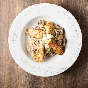 PASTA FUNGHI CON POLLO TRATORIA