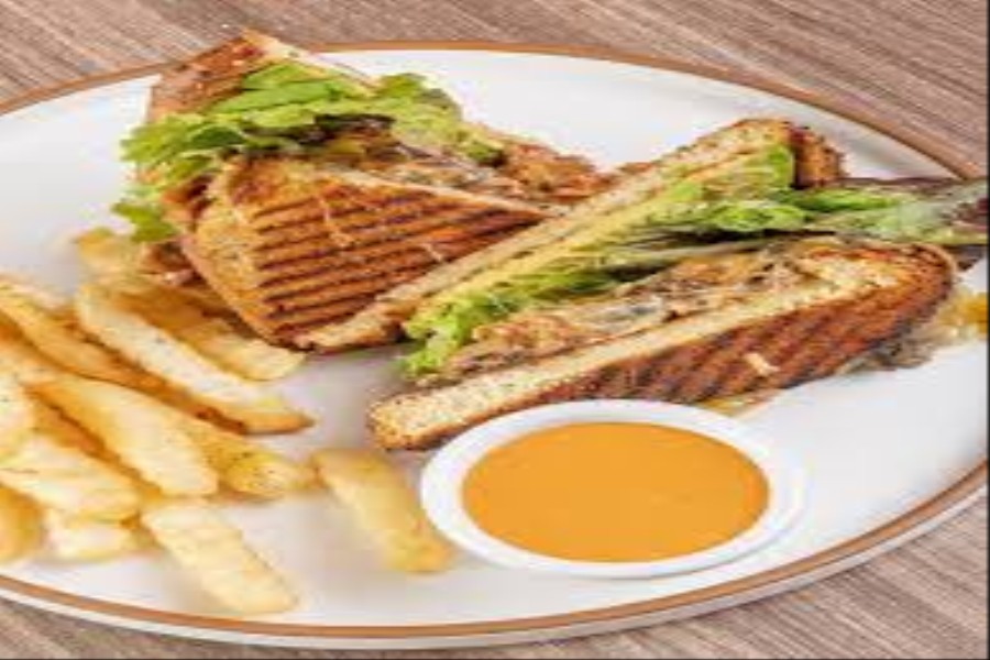 PANINI DE PIERNA CON PAPAS FRITAS