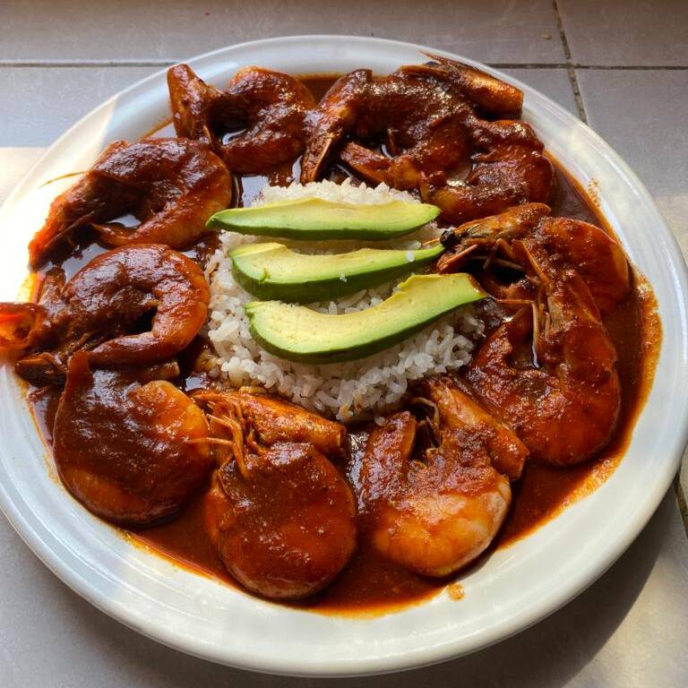 Camarones Enchipotlados