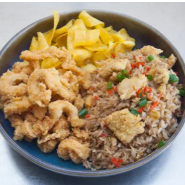 Dúo Marino 5 (Chicharrón de pota con chaufa)