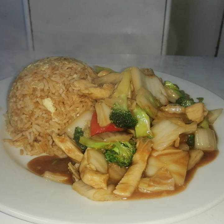 Pollo con Verduras A/C - CARTA