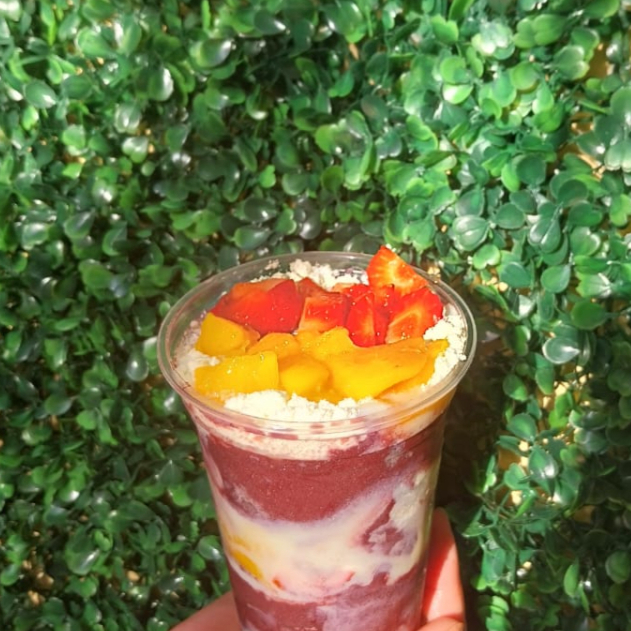 Açaí copo + 3 acompanhamentos com preço promocional!