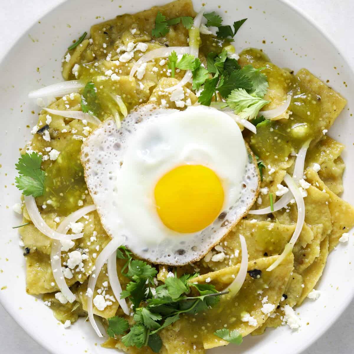 CHILAQUILES CON HUEVO