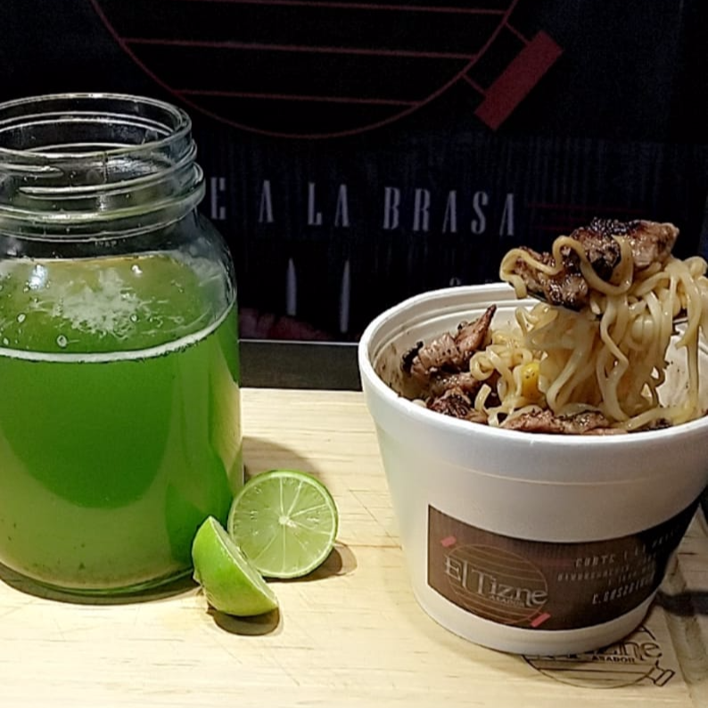 Sopa Tipo Ramen con Arrachera.