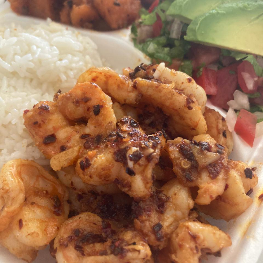 Camarones al ajillo