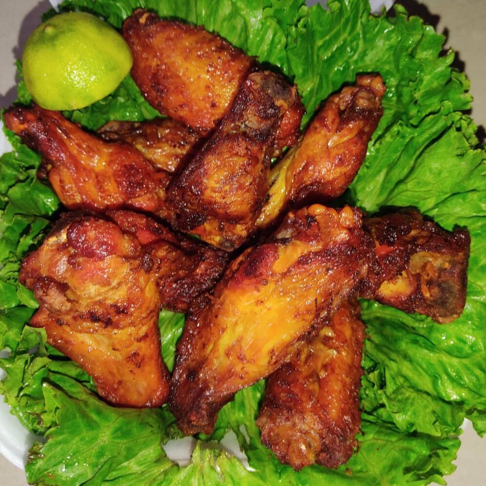 Alitas con salsa de tamarindo