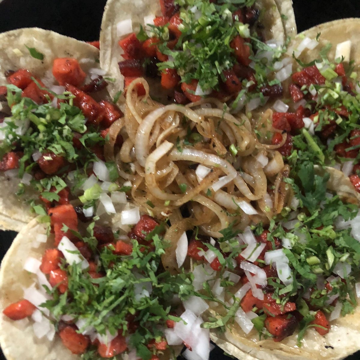5 Tacos de Chorizo