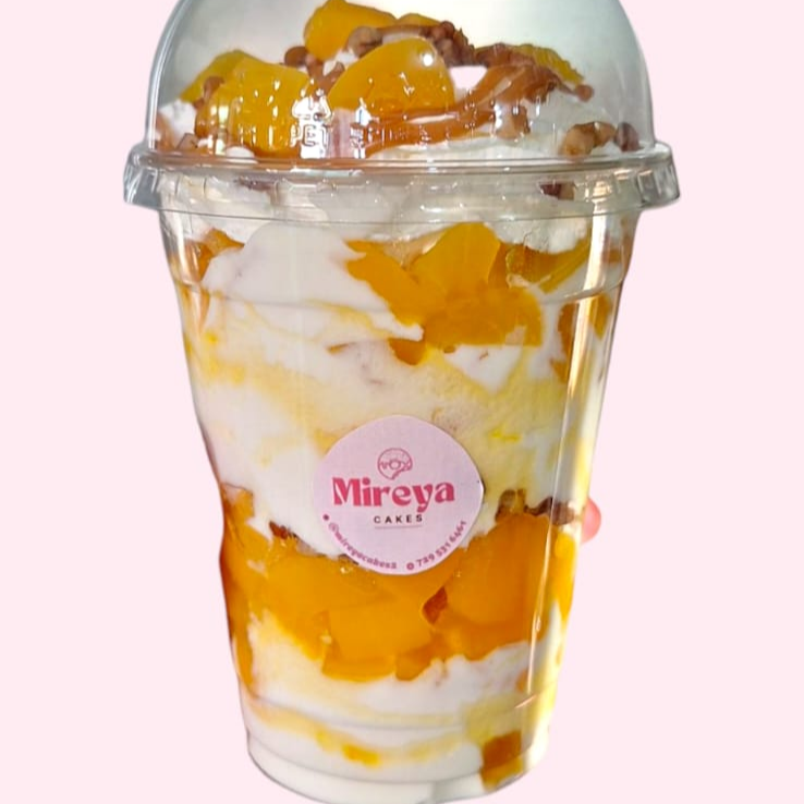 Combo Mediano (1 Fresas + 1 Duraznos con Crema)