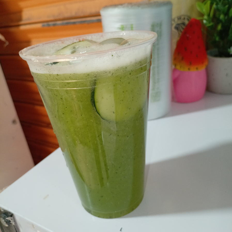 Agua Pepino y Chia 16 Onz