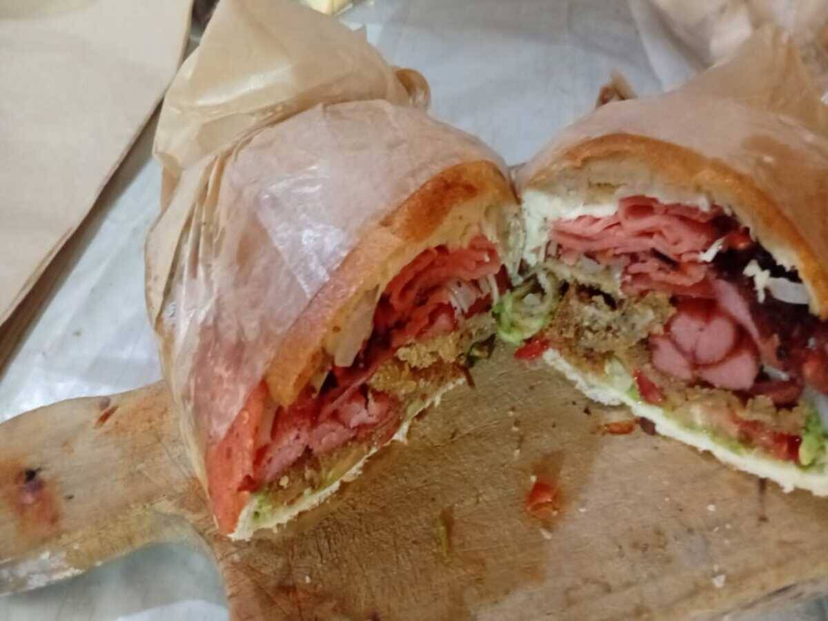 TORTAS Y BURITOS EL CHAPARRO