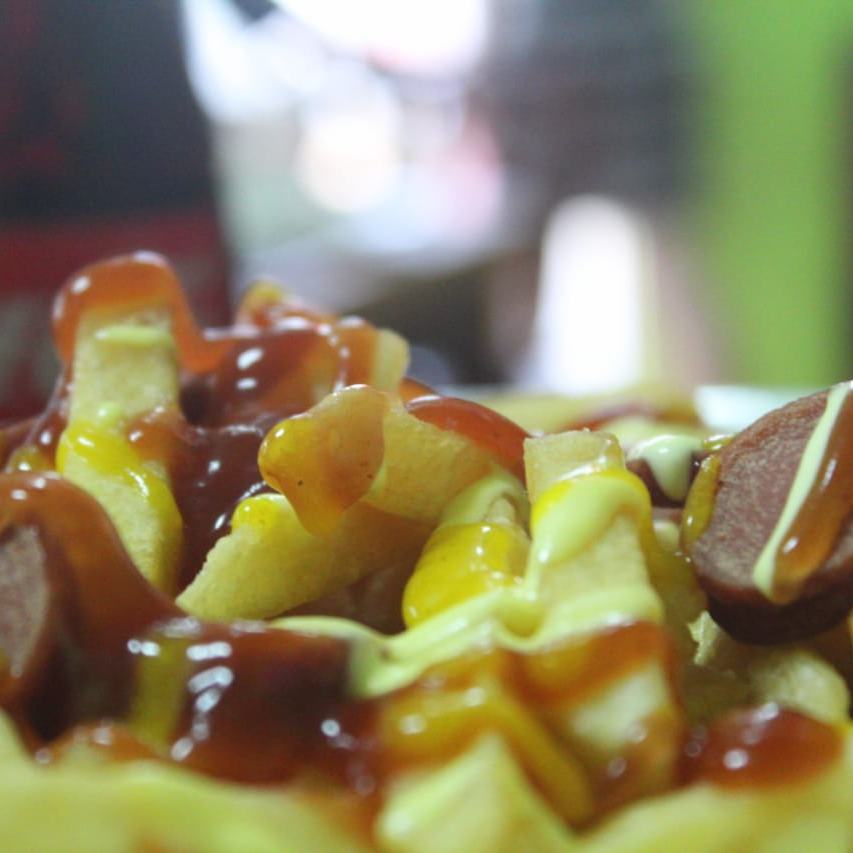 Salchipapas