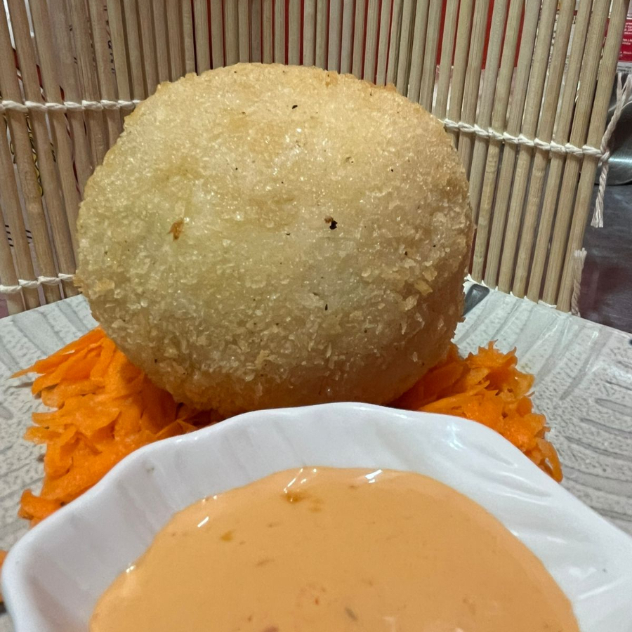 Bola de Arroz Pollo