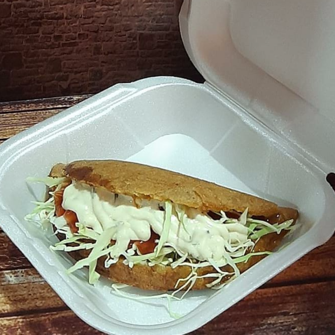 EMPANADA DE POLLO ARREGLADA