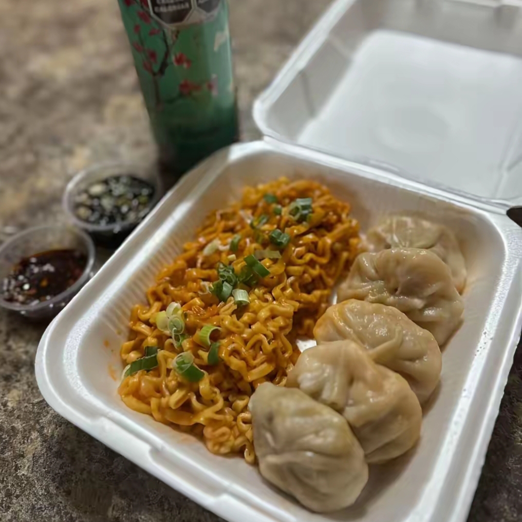 12 Dumplings Mixtos+ramen