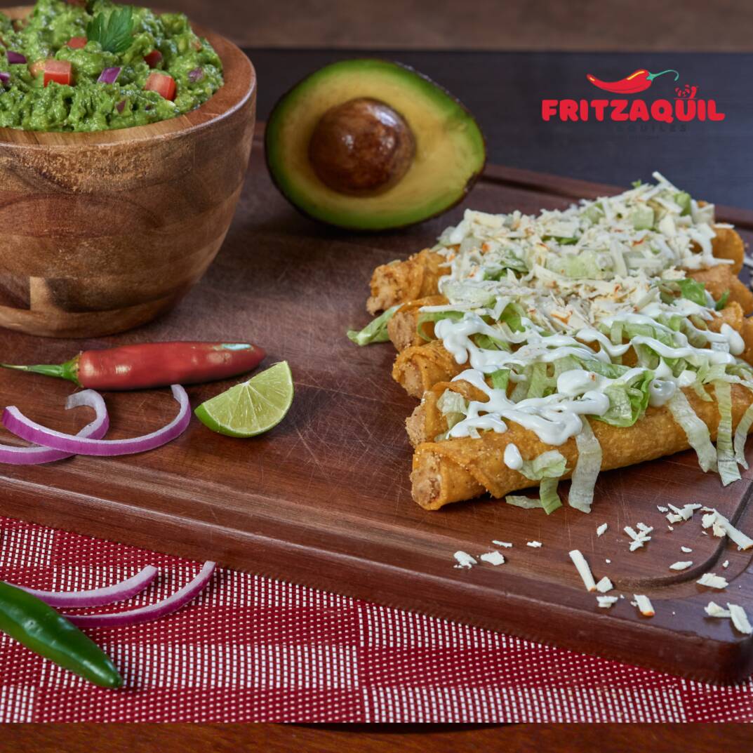 Tacos Dorados de Pollo