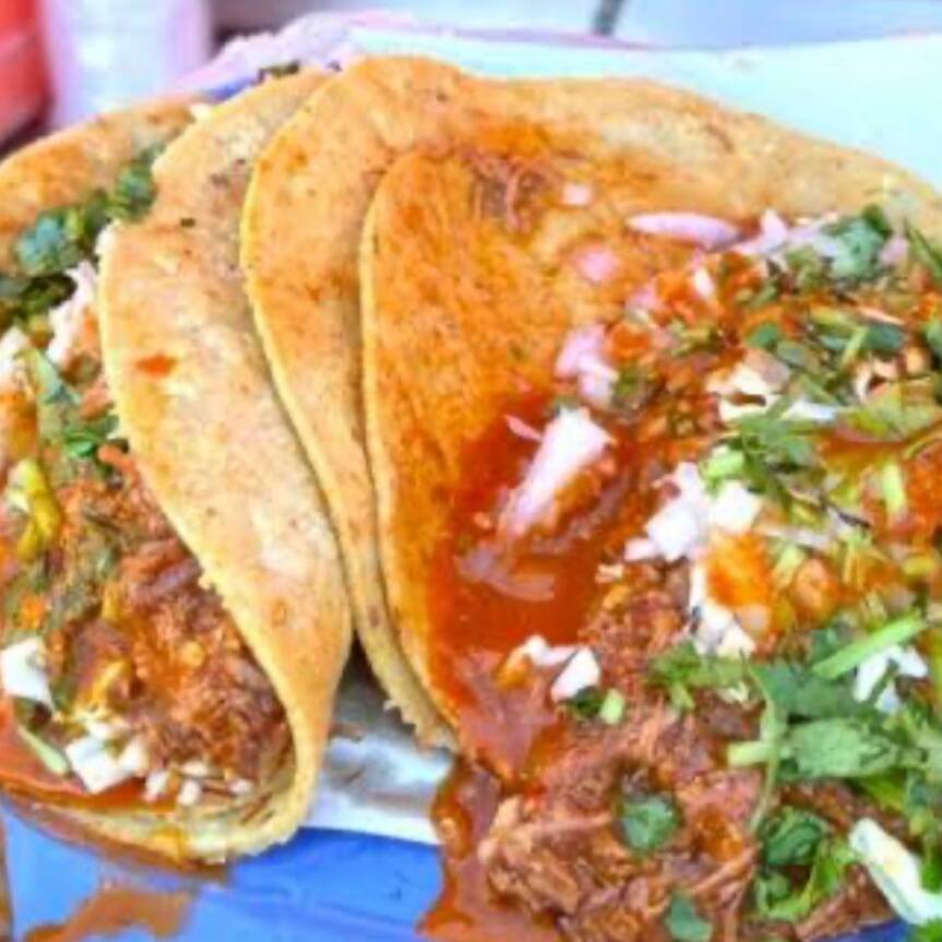 Tacos- 1 Cabeza, 2 Borrego y Agua (Consome Gratis)