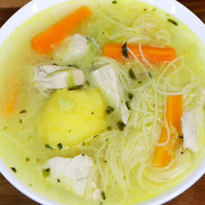 Sopa Dieta de Pollo 1 Litro con Pechuga