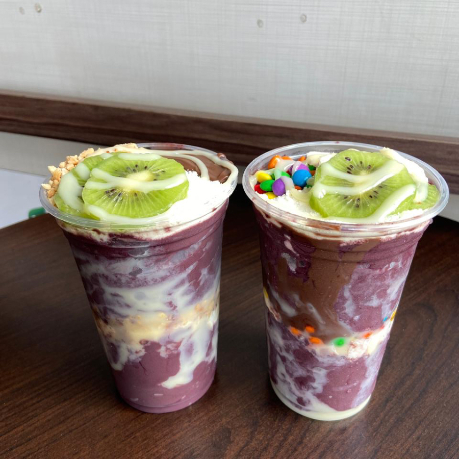 Deliciosa promoção onde você pode desfrutar de açaí de 300ml com acompanhamentos variados. Monte seus copos de açaí do seu jeito! Obs. Não enviamos itens separados.5