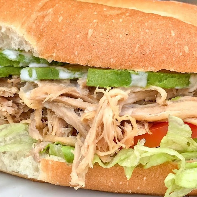 Torta mas Aguita Fresca