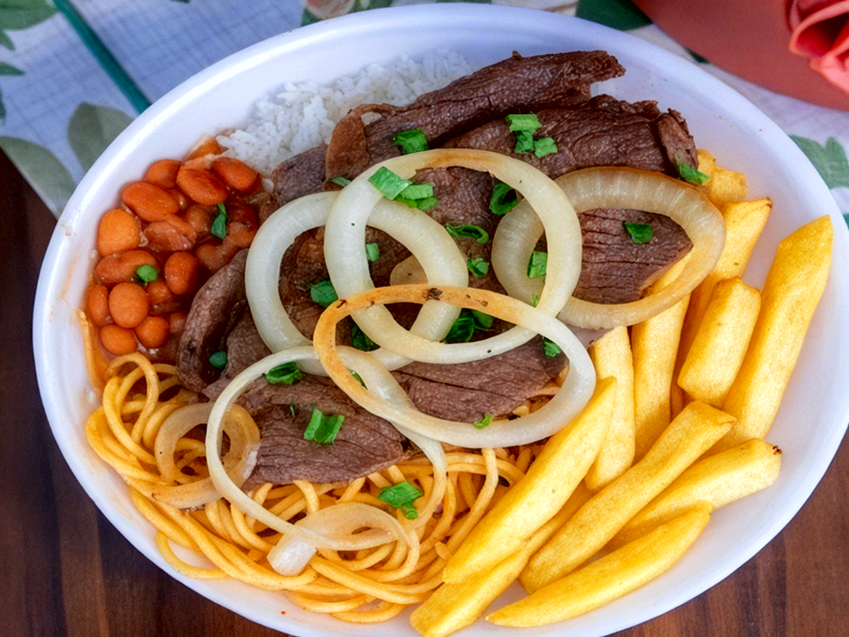 Marmitaria Gostinho De Maná - Strogonoff & Parmegianas