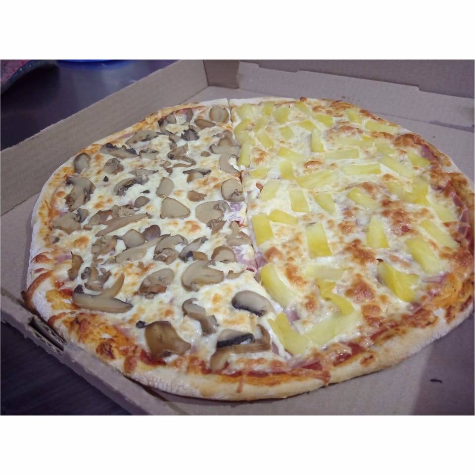 Pizza Grande Mitad Hawaiana Mitad Champiñones