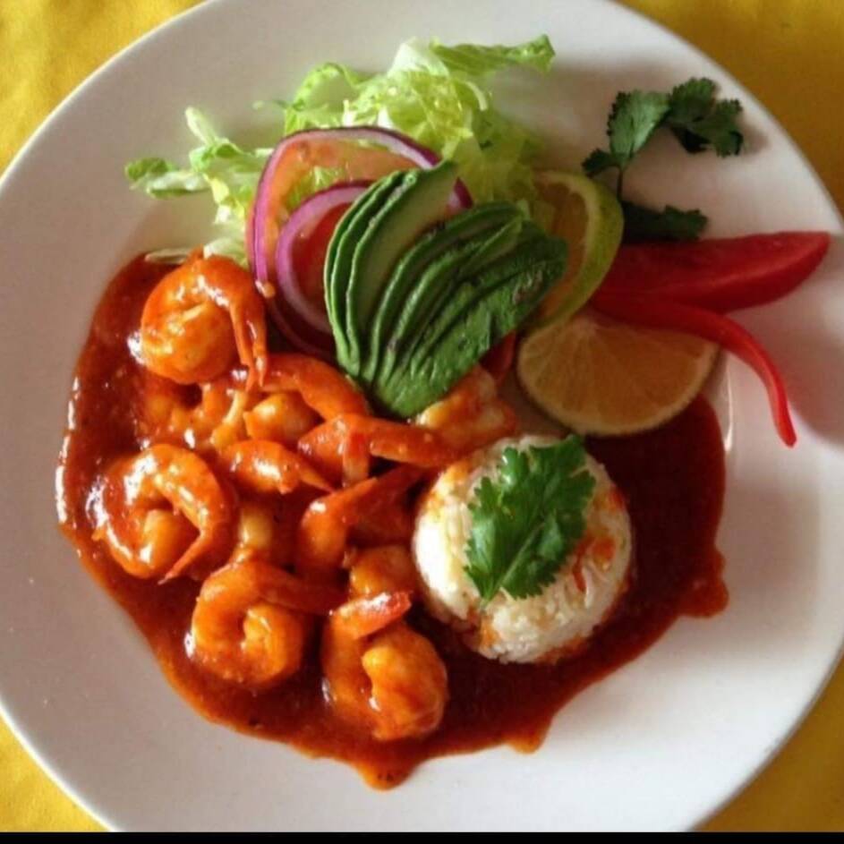 Camarone a la Diabla + Agua del Dia