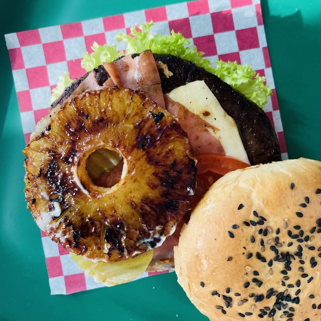 Hamburguesa Hawaiana