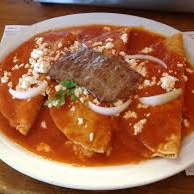 Entomatadas con cecina enchilada