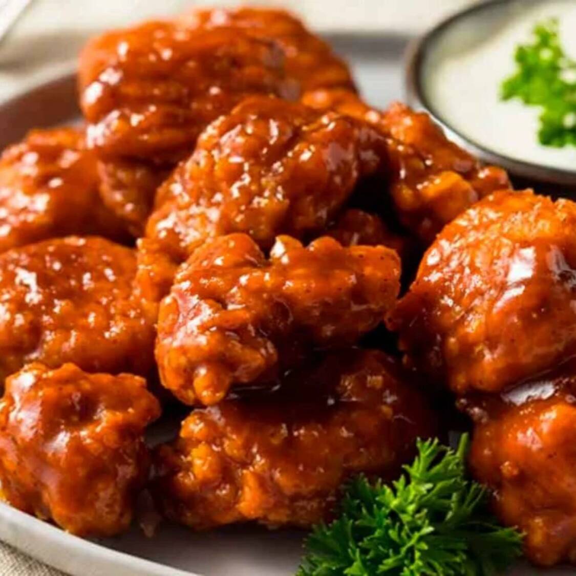 500 g Boneless BBQ más Papas Gratis