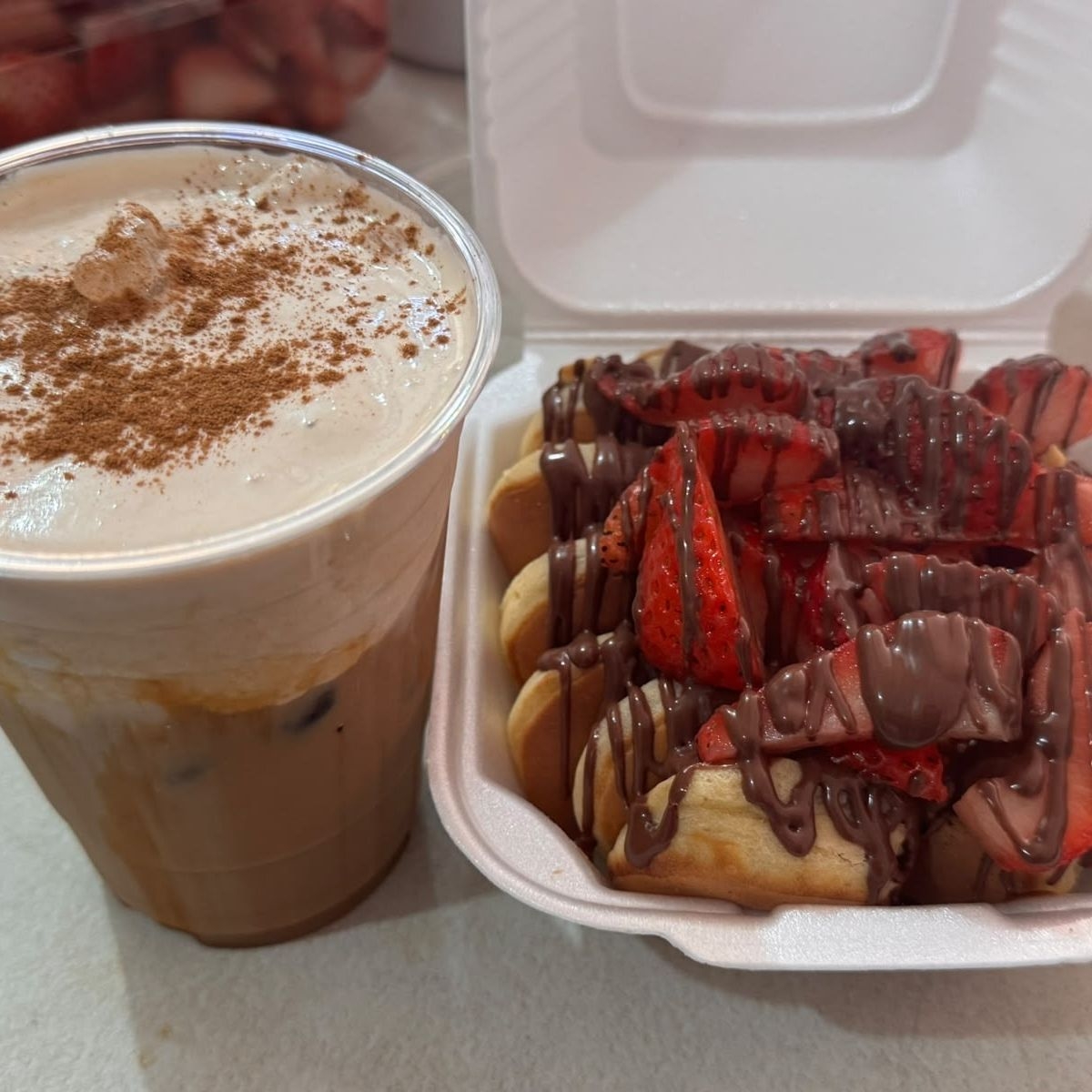 Mini Hotcakes 15pz & Iced Latte Plátano 16oz