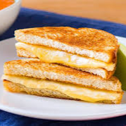Sándwich de Queso Blanco con Queso Amarillo
