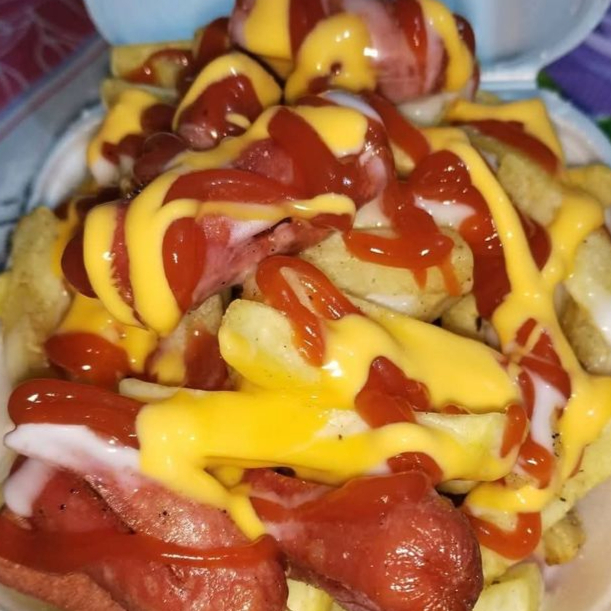 Salchipapa Especial