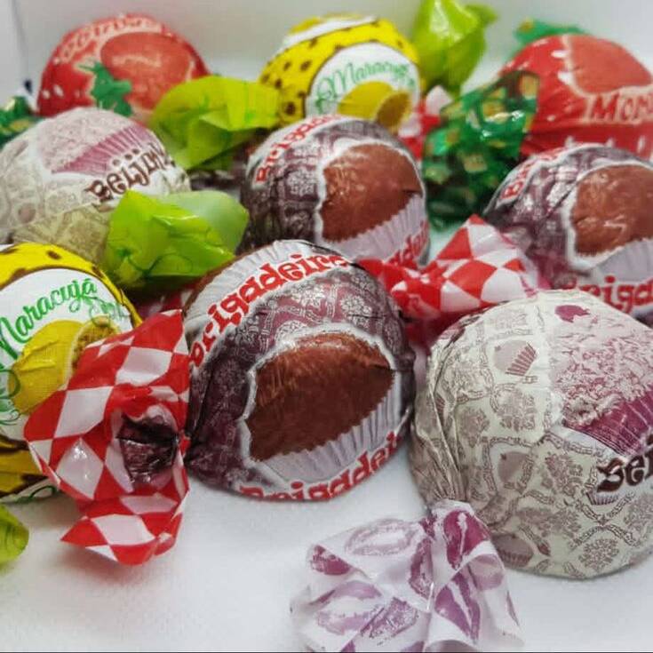 Deliciosas trufas artesanais feitas com ingredientes selecionados, recheio cremoso e cobertura de chocolate. Perfeitas para adoçar o seu dia ou presentear alguém especial.